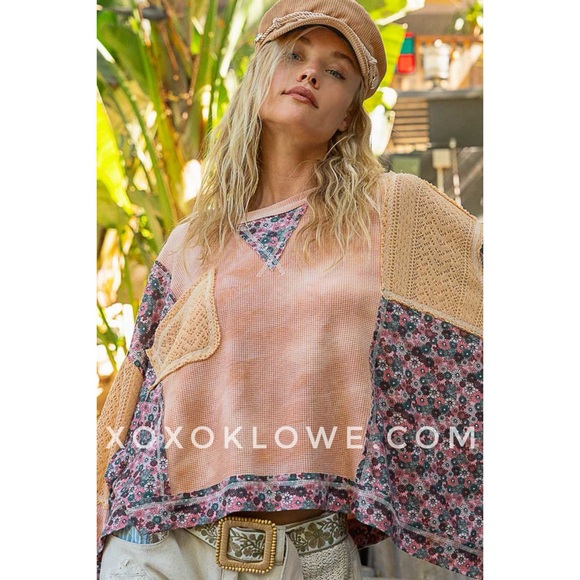 POL Bleach Washed Floral + Lace Waffle Knit oversized Top in Pumpkin Jam - Picture 5 of 11